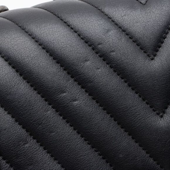 Chanel Chevron Lambskin Old Medium Boy Bag - Picture 15 of 15